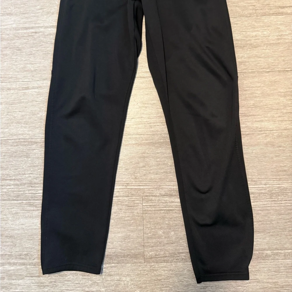 Under Armour Women’s Black Fleece Lined Joggers - Picture 6 of 13
